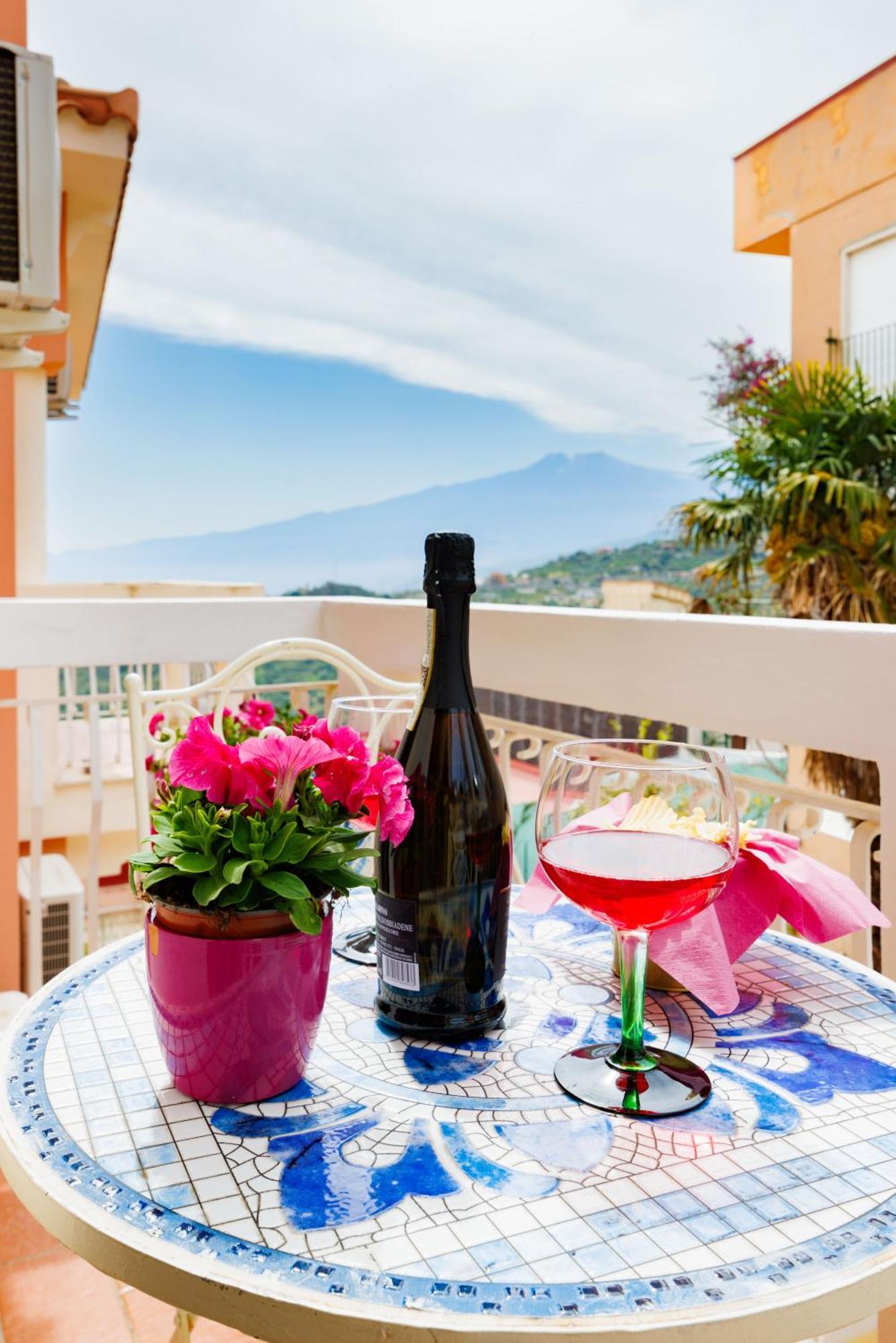 Casa Vacanze Marilyn Taormina Eksteriør bilde